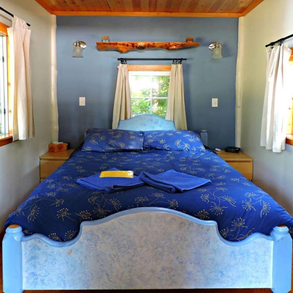 Up The Creek Backpacker'S Lodge Roberts Creek Экстерьер фото